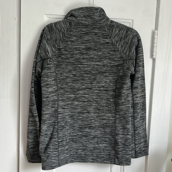 Mountain Hardwear Snowpass Fleece 1/4 Zip - Picture 6 of 8